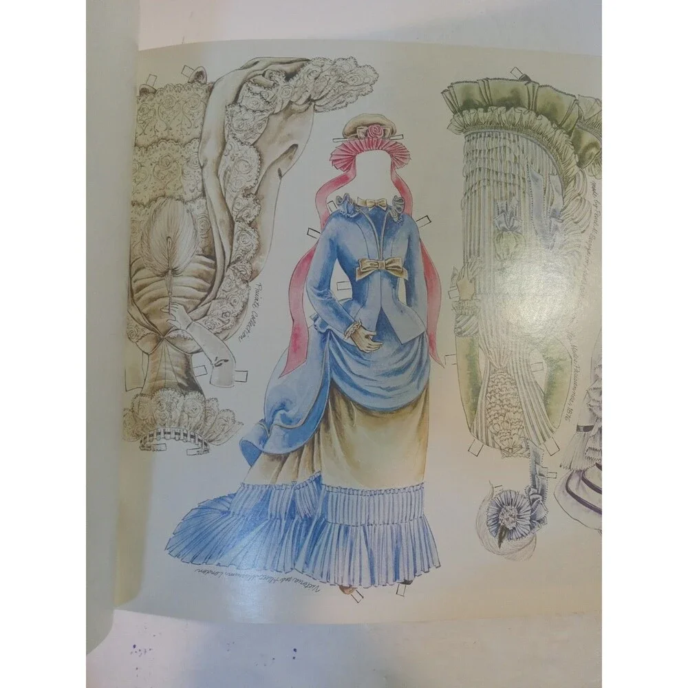 Vintage Old Fashioned Cut Out  Paper Dolls Book